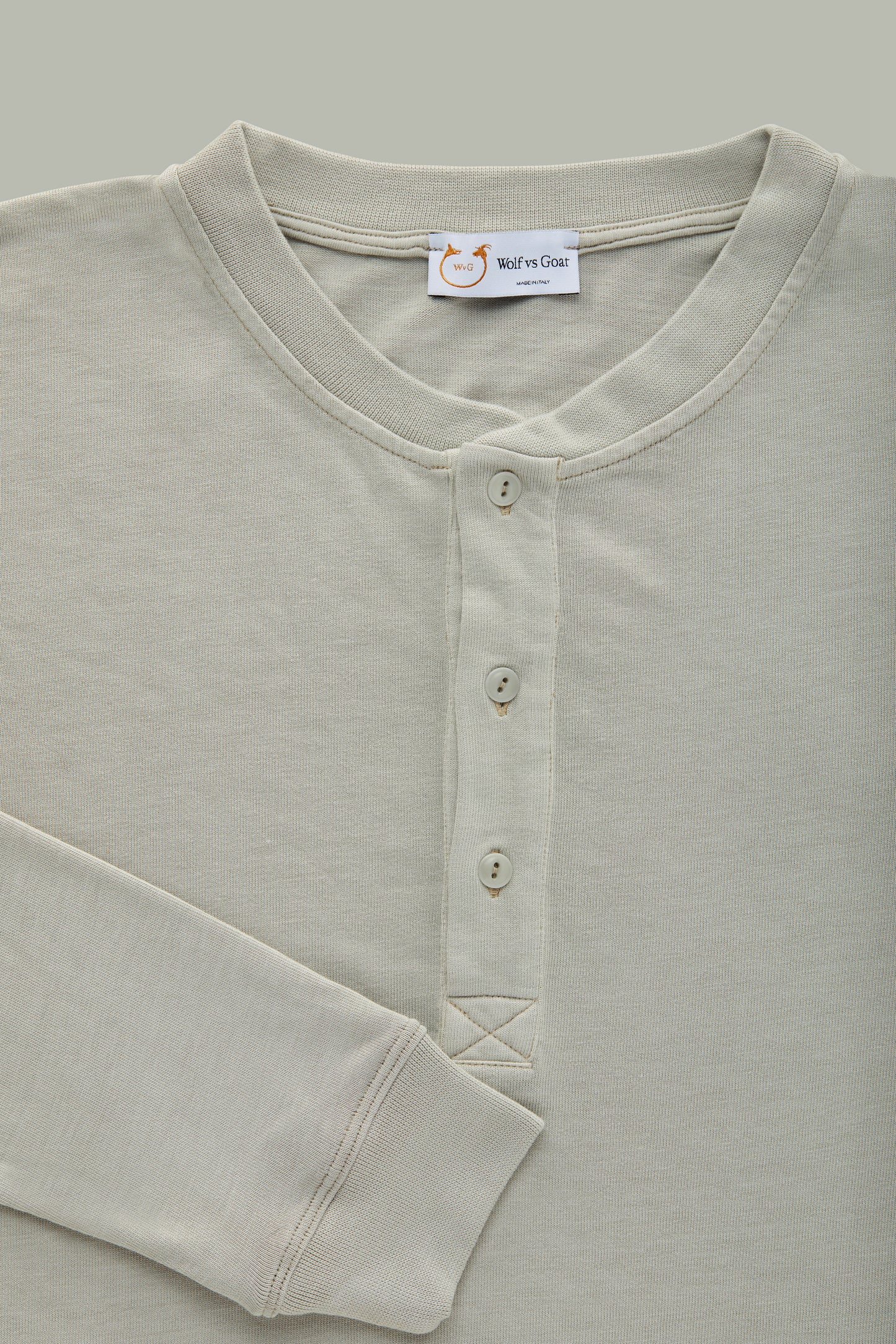 Vitellius Long Sleeve Bamboo Sorona Henley Pussy Willow