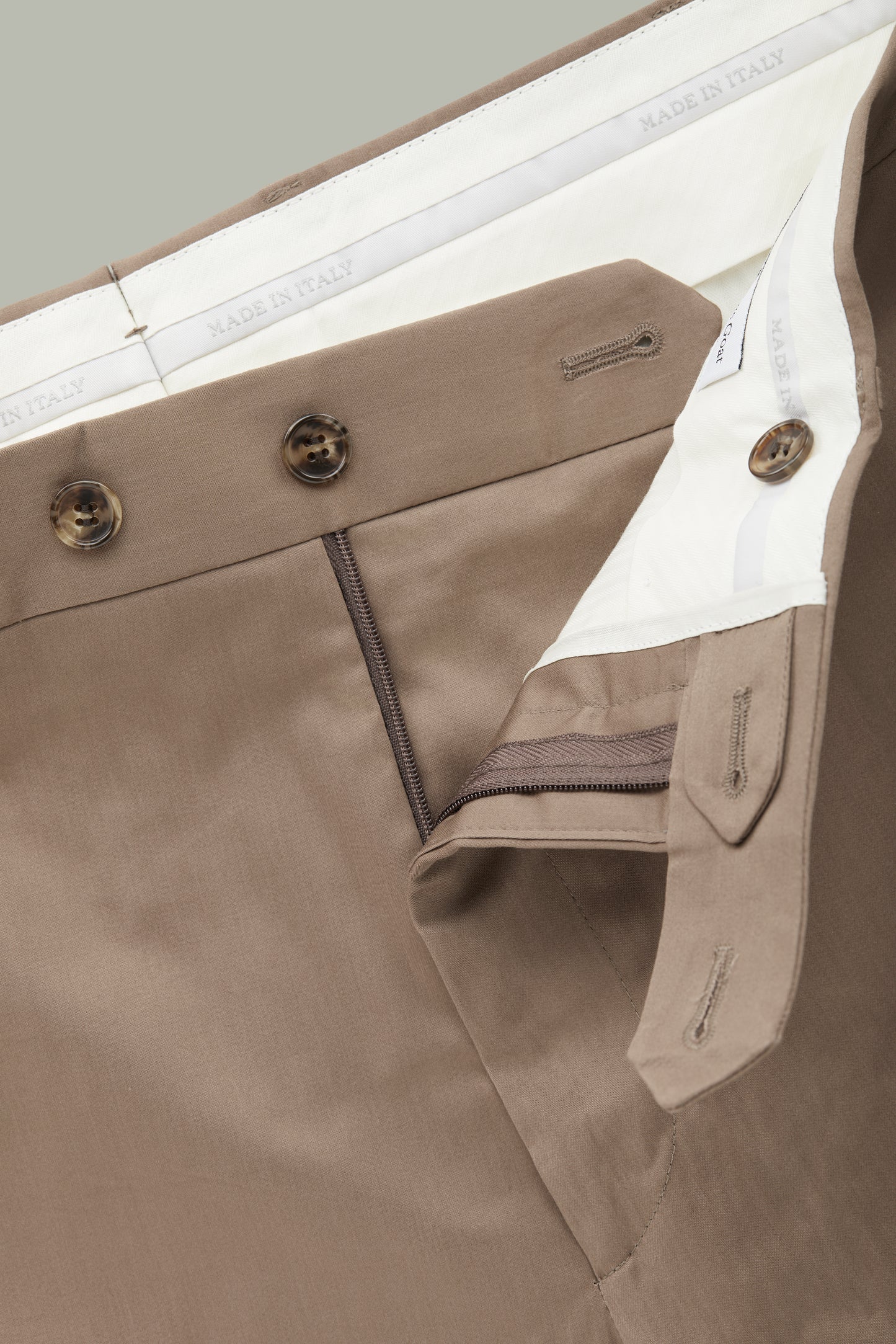 Carlo Short Dark Khaki