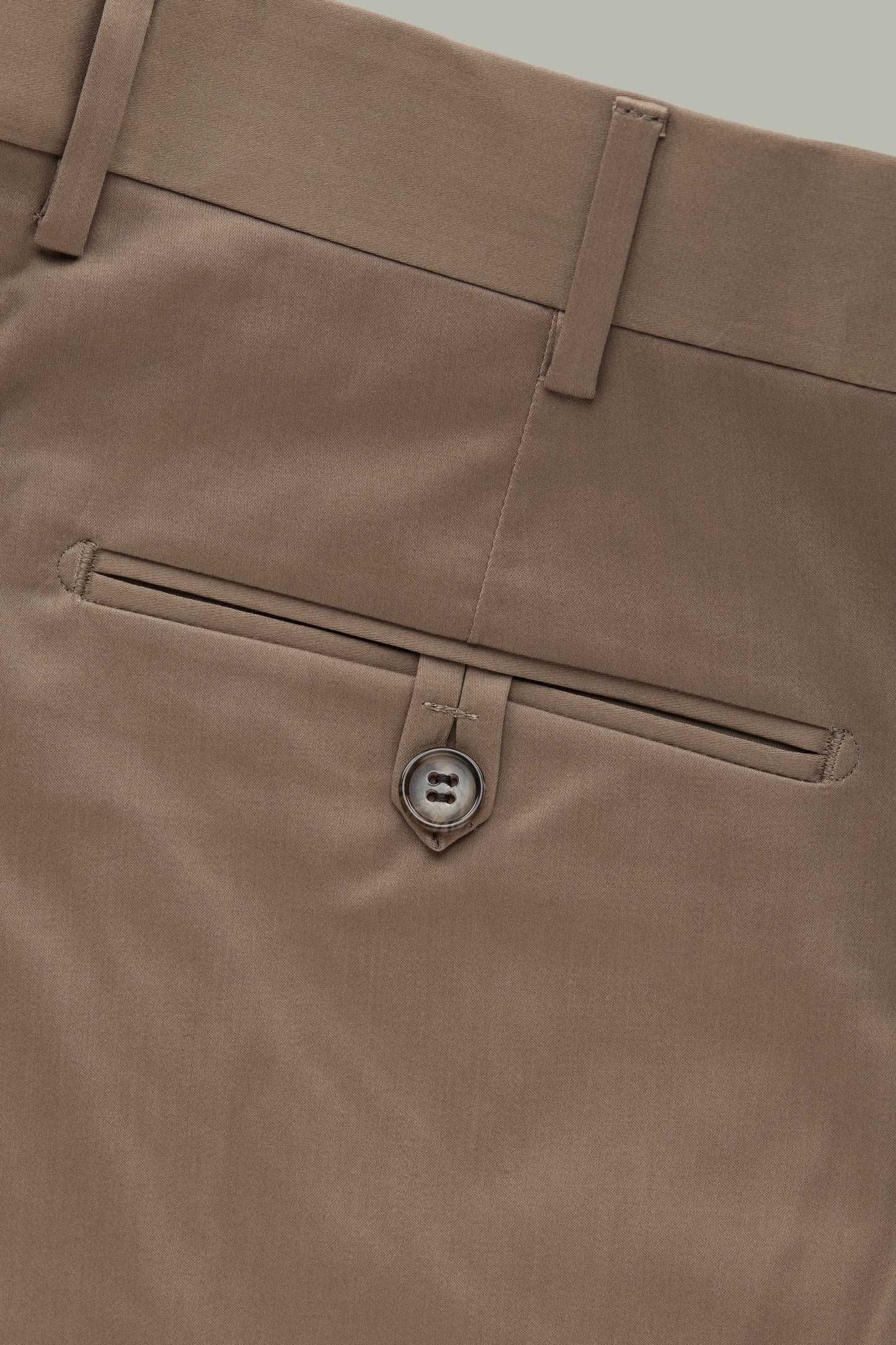Carlo Short Dark Khaki