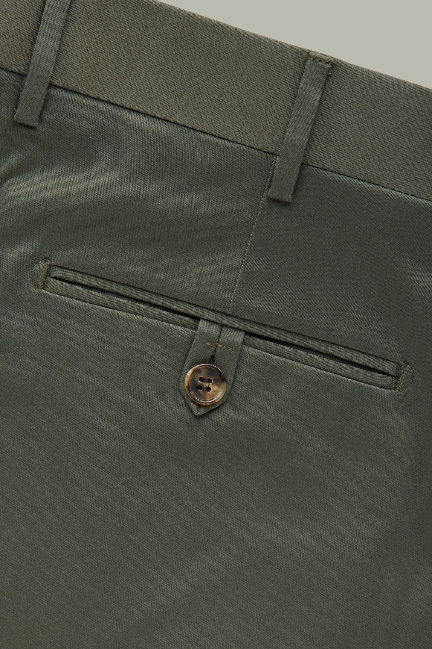 Carlo Short Olive Green