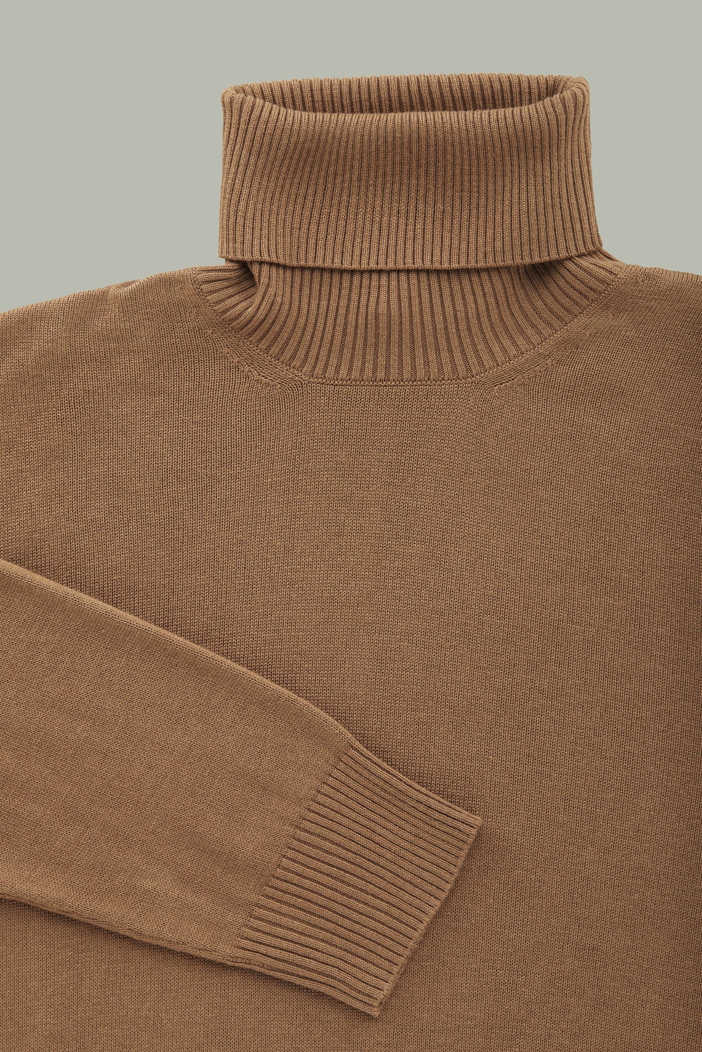 Long Sleeve Turtleneck Bamboo Cashmere Sweater Camel