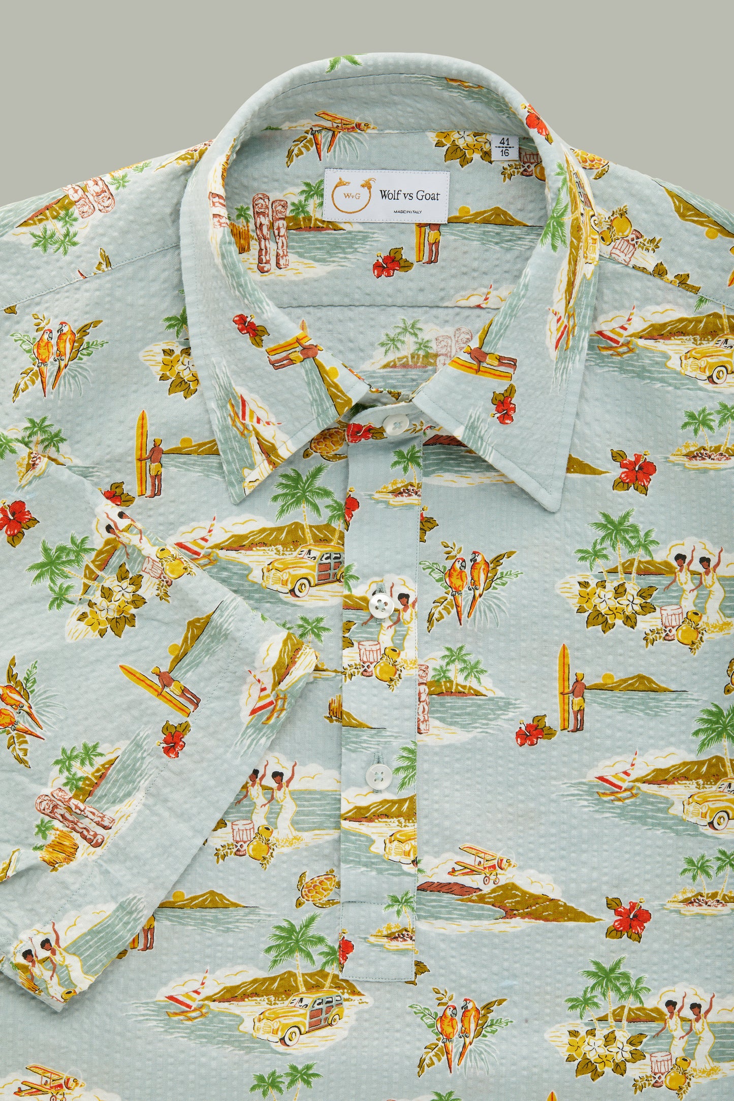 Parrots and Island Short Sleeve Pop-Over