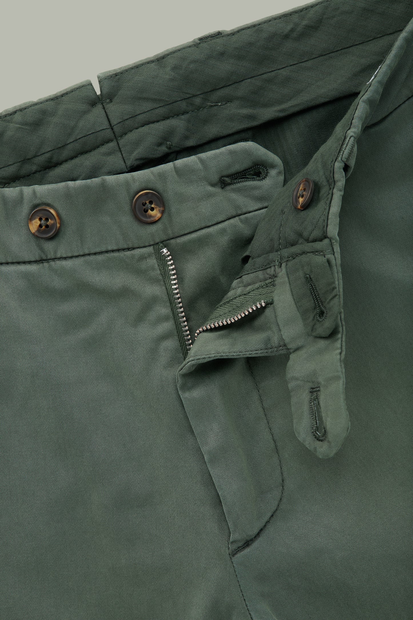 Salvatore Chino Olive Green