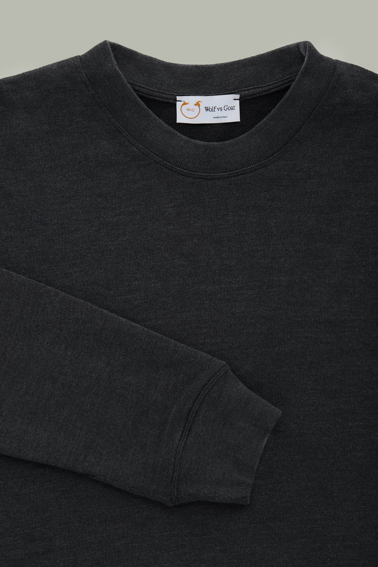 Blevio Crew Neck Long Sleeve Sweatshirt Black Beauty