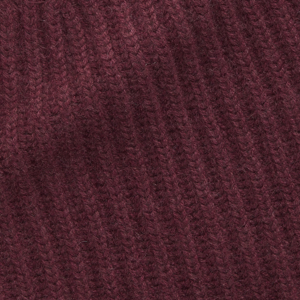 
                  
                    Watch Cap Cashmere Beanie Amaranto
                  
                