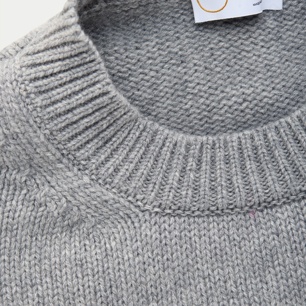 
                  
                    Cashmere Crewneck Sweater Grigio Medio
                  
                