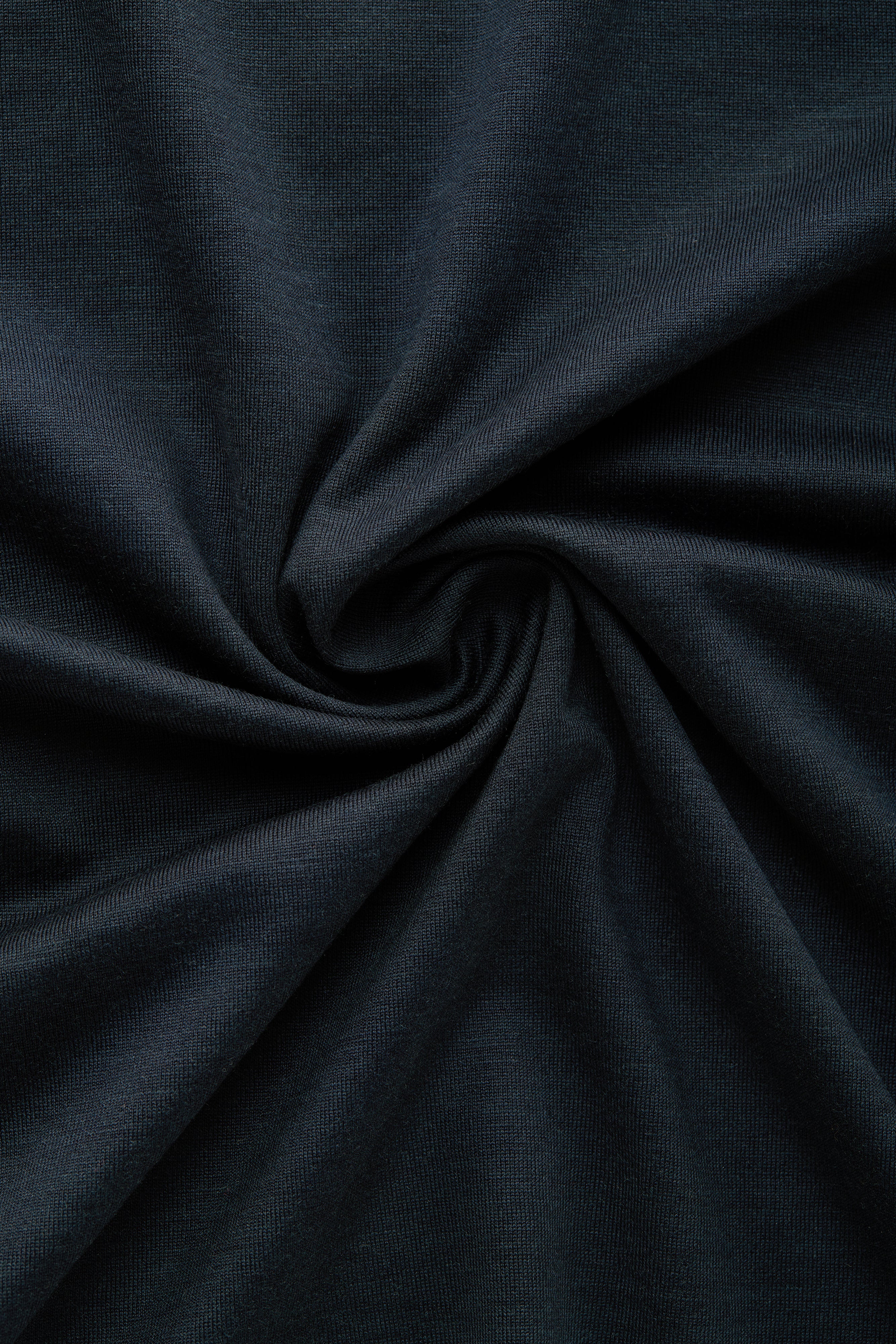 Wolf vs Goat Silk Cotton Crew Neck T-Shirt in Midnight