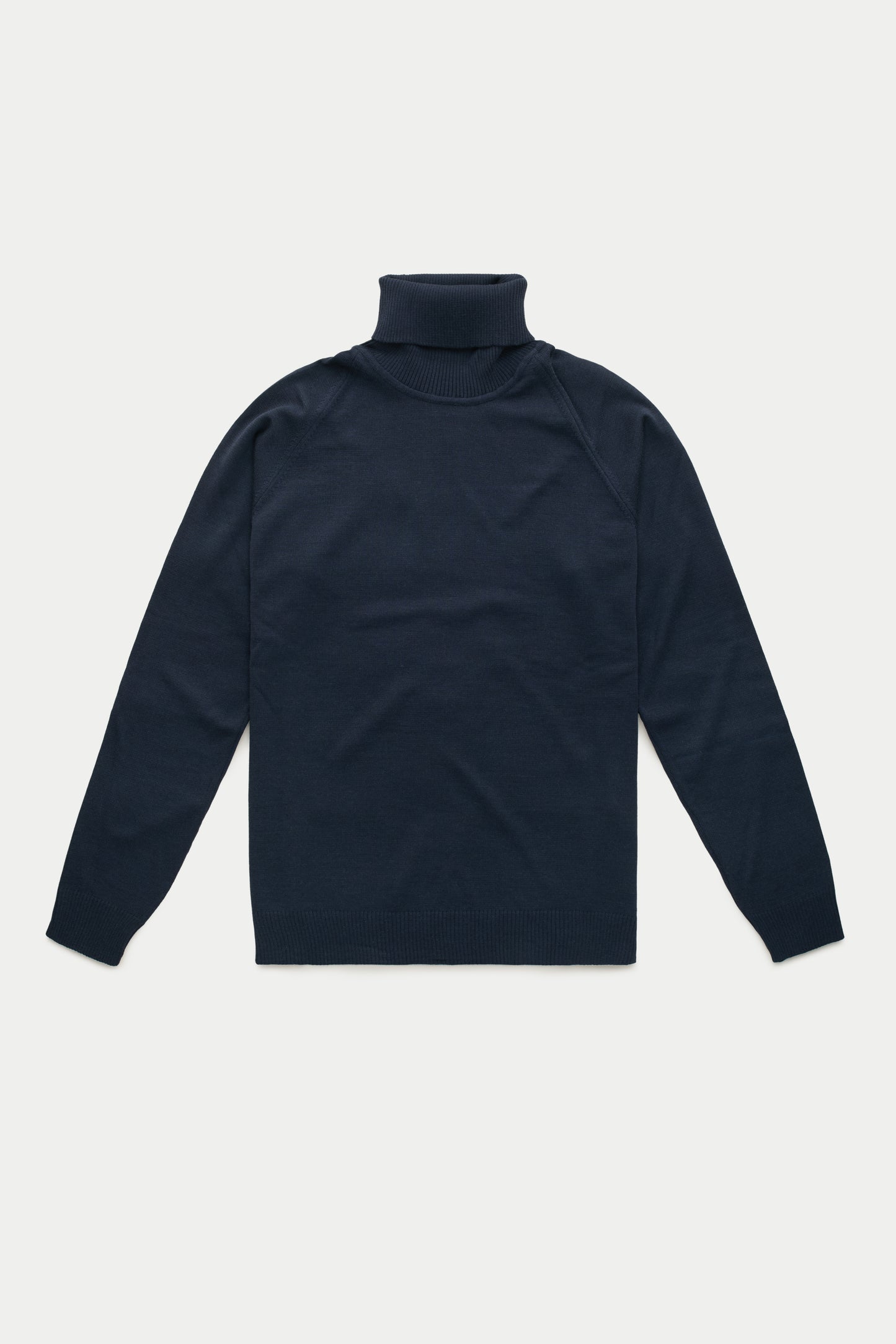 Platinum Wool Knitted Raglan Turtleneck Navy